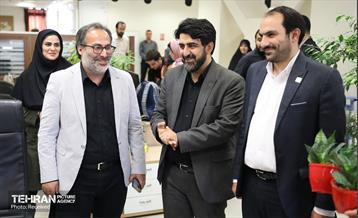 بازدید سخنگوی شهرداری تهران از موسسه همشهری 16