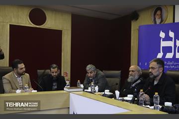 نشست خبری رویداد بین‌المللی طراحی کارتون، کاریکاتور و پوستر هولوساید ۲۰۲۴ 17