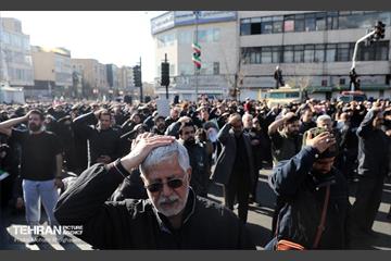 اجتماع مردم تهران در پی شهادت رهبر انقلاب - 2 51