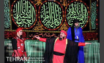 اجرای تغزیه اباعبدالله الحسین در میدان ولیعصر(عج) 1