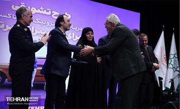 طرح تشویقی پرداخت الکترونیک کرایه تاکسی برای تاکسیرانان برتر 8