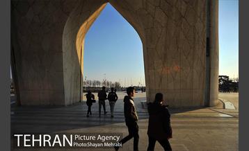 میدان آزادی 37