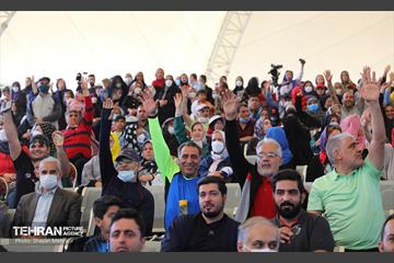 همایش بزرگ پیاده روی خانوادگی در بوستان جوانمردان 16