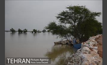 بازدید شهردار تهران ازمناطق سیل زده خوزستان 16