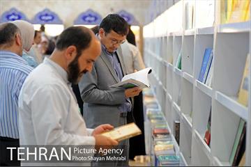 دومین روز از بیست و نهمین نمایشگاه بین المللی کتاب تهران 30
