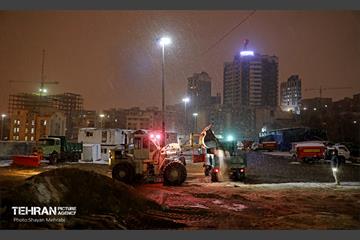 بازدید معاون خدمات شهری از سایت‌های برف‌روبی شهرداری تهران 28
