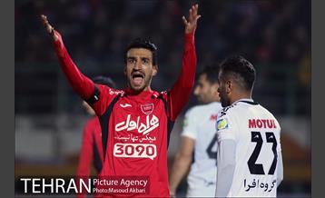 دیدار تیم های فوتبال صبا قم و پرسپولیس تهران