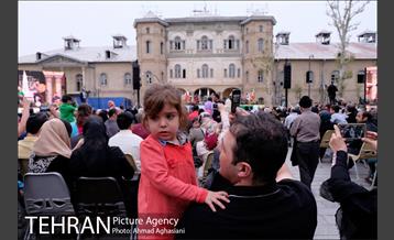 کنسرت گروه رستاک در میدان مشق 22