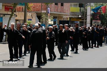 عزاداری ظهر عاشورا در تهران