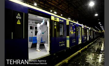 عملیات ضد عفونی کردن مترو تهران 14