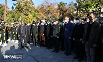 مراسم وداع و تشییع پیکر سردار محمد کریم بیات 25