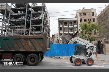بازدید از اماکن آسیب دیده منطقه 5 14