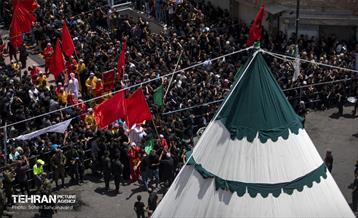 خیمه سوزان ظهر عاشورا در چهارراه گلوبندگ 29