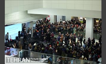 جشن رونمایی از آلبوم موسیقی گذشتن و رفتن پیوسته گروه بمرانی‎ 9