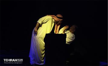 نمایش آیینی خانه ای از گل و اندوه 46