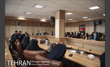 تجلیل از بانوان مرکز ارتباطات و امور بین الملل شهرداری تهران 8