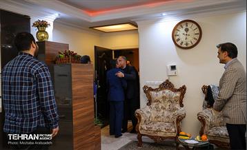 قرار خدمت؛ دیدار شهردار تهران با خانواده شهید آرمان علی وردی 1