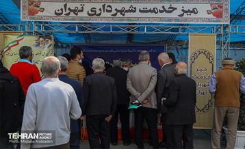 نمازگزاران جمعه پای «میز خدمت شهرداری تهران» 10