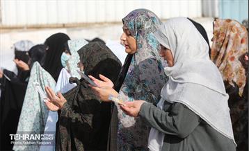 اقامه نماز عید فطر در محله بهرود 19