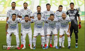 دیدار تیم های فوتبال پرسپولیس و آلومینیوم اراک 2