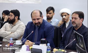 ملاقات معاون مالی و اقتصاد شهری با نخبگان، فرهنگیان و ورزشکاران منطقه 12 6