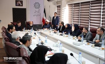 بازدید رئیس شورای شهر از مرکز حقوقی شهرداری تهران 28