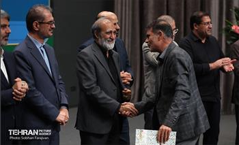آیین تجلیل از برگزیدگان فصل تابستان مناطق ۲۲ گانه 18