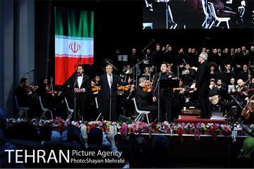 شب موسیقی انقلاب در منطقه گردشگری عباس آباد 41