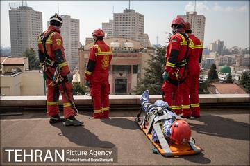 مانور عملیات آتش نشانی در شمال تهران 12
