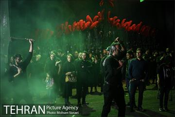 دسته عزاداری در خیابان اندرزگو‎ 4