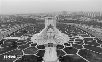 Azadi Square / Hamid Reza Darghati