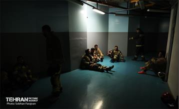 مسابقه پله‌نوردی آتش‌نشانان در برج میلاد 47