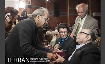 شب کارگردانان تئاتر‎ 32