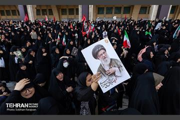 وداع با آقای شهید ایران- 2 44