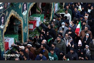 تشییع پیکر ۱۰۰ شهید مردمی و مدافع امنیت در تهران 7