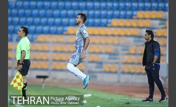 دیدار تیم های گلگهر سیرجان و استقلال تهران 19