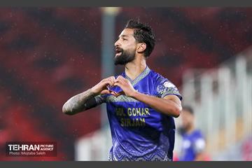 دیدار تیم های فوتبال پرسپولیس و گل گهر سیرجان 17
