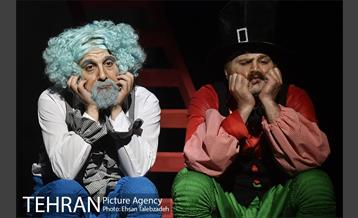 نمایش «مخ پریشون های شلم‎» 21