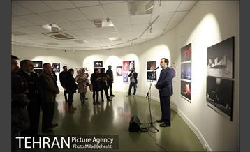 افتتاحیه نمایشگاه عکس، پوستر و هویت بصری سی و پنجمین جشنواره تئاتر فجر‎ 11
