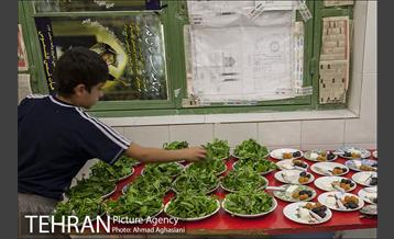 برسر سفره میهمانی خدا 2