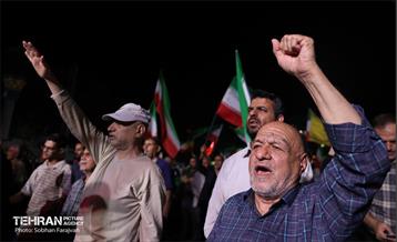 اجتماع مردمی دفاع از انقلاب در میدان کمال الملک تهرانسر 22