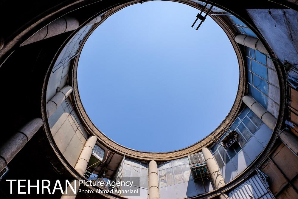 پاساژ آشتیانی میدان بهارستان 1