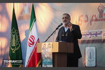 گرامیداشت حماسه ۹ دی در میدان امام حسین (ع) 7