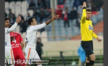 دیدار تیم های فوتبال پرسپولیس و سایپا
