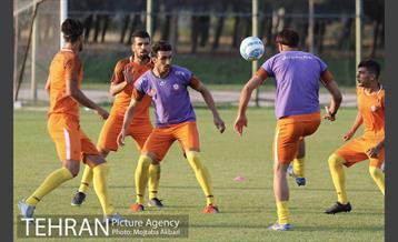 تمرین تیم فوتبال نفت تهران