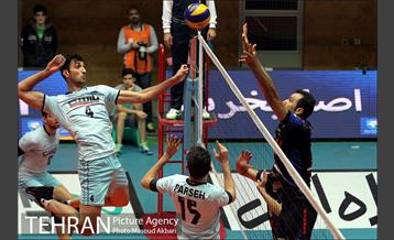 دیدار تیم های والیبال پیکان تهران و پارسه تهران