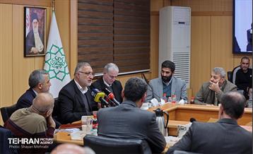 نشست هم‌اندیشی هیئت رئیسه اتاق اصناف تهران، روسای اتحادیه‌های صنفی تهران و هیئت امناء بازار تهران با شهردار تهران 9