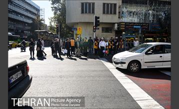 تشویق فرهنگ احترام به خطوط عابر پیاده 1