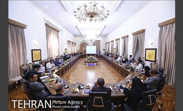 نشست صمیمی مهندس یزدانی با اصحاب رسانه  8