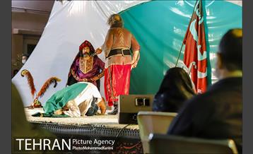 آیین بزرگداشت و تکریم خانواده های معظم شهدای مدافع حرم و مدافع سلامت 2